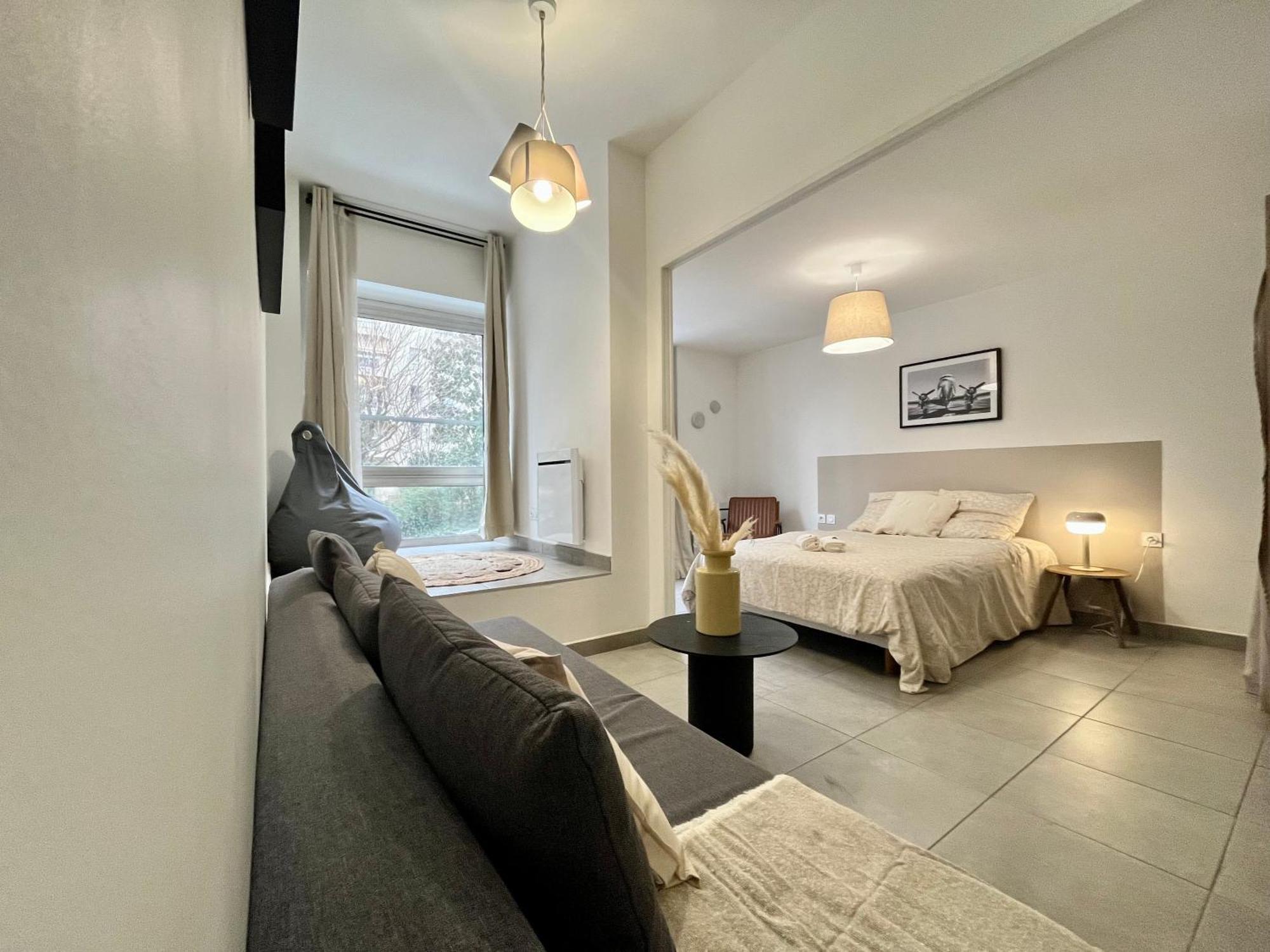 Suite Danbury Lyon Exteriér fotografie